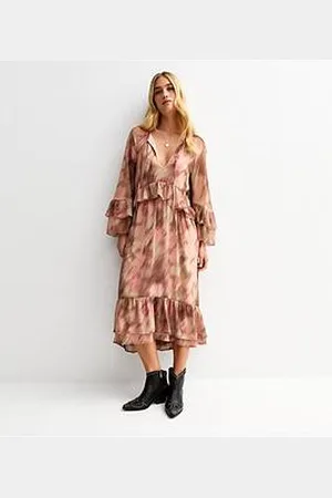 New Look Blurred Floral Print Chiffon Midi Dress