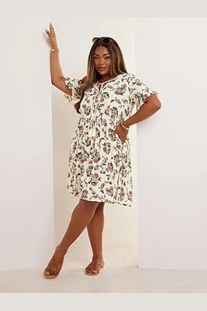 Yours Curve Short Sleeve Tassel Neck Dress