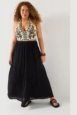 Very Halter Neck Embroidered Maxi Dress