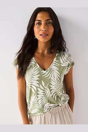 Everyday Basic The Essential V Neck T-Shirt - Leaf Print