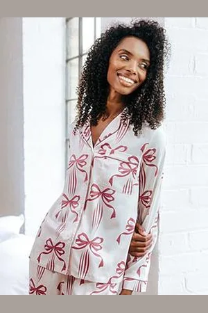 Chelsea Peers Satin Christmas Ribbon Bow Print Long Pyjama Set