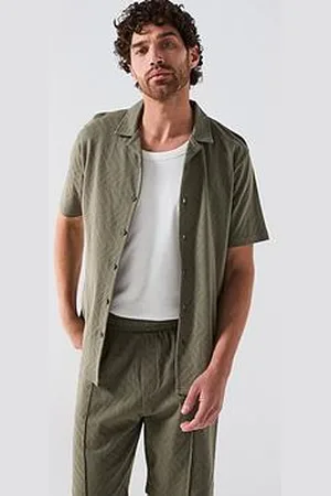 Very Man Jersey Texture Revere Shirt