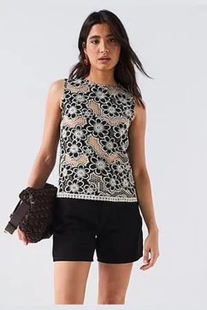 Very Embroidered Shell Top