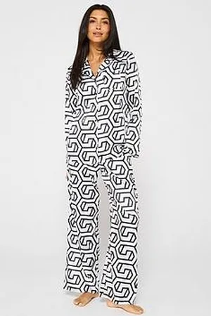 Very Geometric Print Satin Pyjama Set