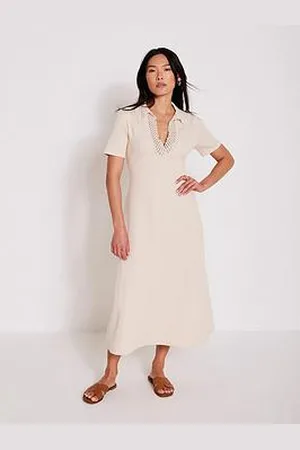 mint&berry Crochet Collar Midi Dress