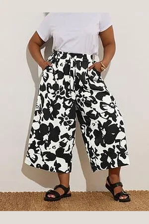 Yours Curve Pull On Woven Crop Trouser