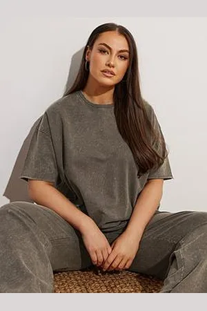 Yours Curve Acid Wash Sweat T-Shirt & Trouser Set