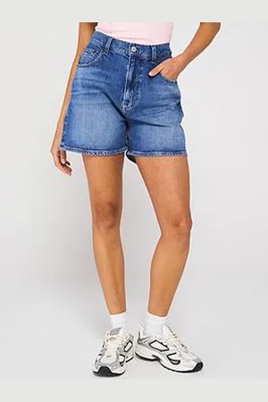 Tommy Hilfiger Mid Rise Mom Shorts