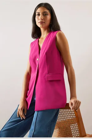 wallis Womens Three Button Pocket Detail Waistcoat