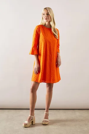 wallis Womens PETITE BRODERIE FLUTE SLEEVE SHIFT DRESS