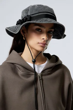 Weekday Utility Bucket Hat