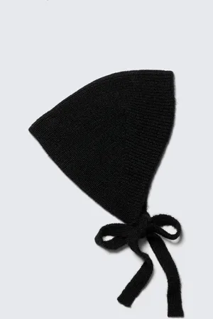 Weekday Knitted Triangle Head Scarf