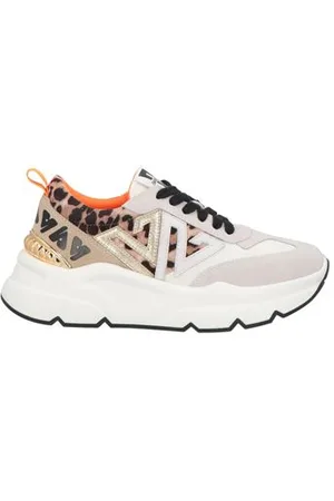 Emanuélle vee FOOTWEAR - Trainers - on YOOX.com