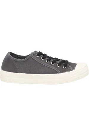 Pregunta FOOTWEAR - Trainers - on YOOX.com