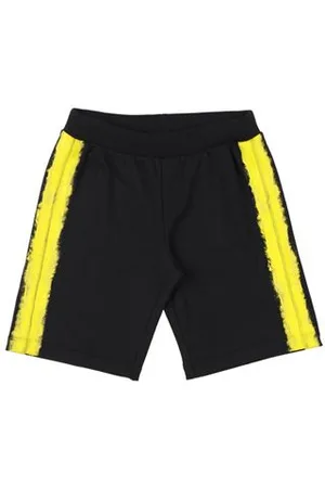 Moschino BOTTOMWEAR - Shorts & Bermuda Shorts - on YOOX.com