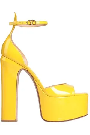 VALENTINO GARAVANI FOOTWEAR - Sandals - on YOOX.com