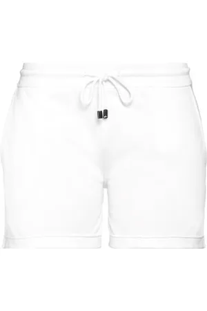 Juvia BOTTOMWEAR - Shorts & Bermuda Shorts - on YOOX.com