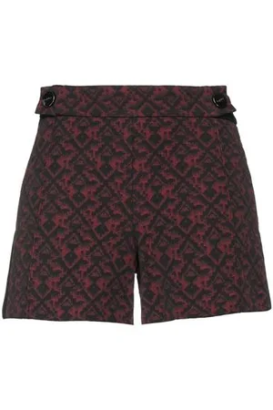 Byblos BOTTOMWEAR - Shorts & Bermuda Shorts - on YOOX.com