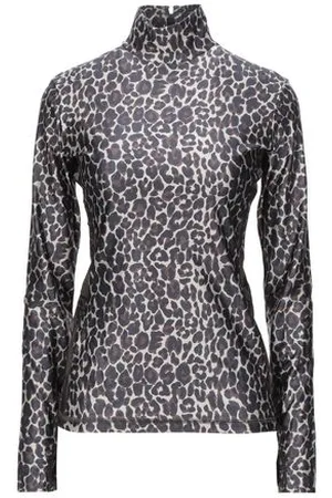 Golden Goose TOPWEAR - T-shirts - on YOOX.com