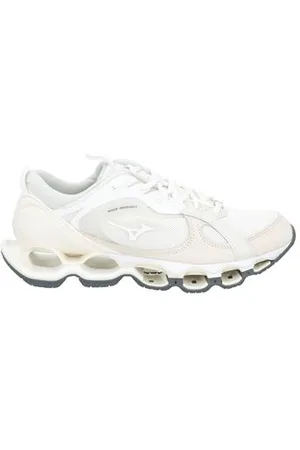 Mizuno FOOTWEAR - Trainers - on YOOX.com