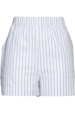 MVP Wardrobe BOTTOMWEAR - Shorts & Bermuda Shorts - on YOOX.com