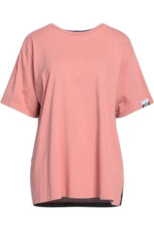 Golden Goose TOPWEAR - T-shirts - on YOOX.com