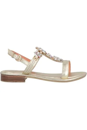 Pregunta FOOTWEAR - Sandals - on YOOX.com