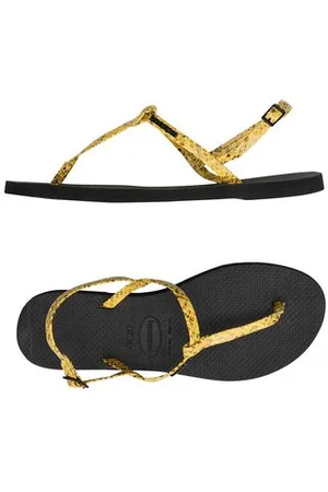 Havaianas FOOTWEAR - Thong sandals - on YOOX.com