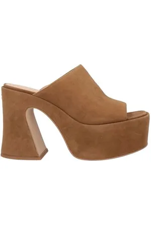 Coach FOOTWEAR - Sandals - on YOOX.com