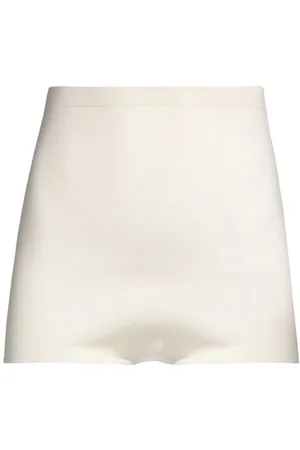 Chloé BOTTOMWEAR - Shorts & Bermuda Shorts - on YOOX.com