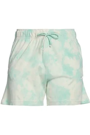 Nike BOTTOMWEAR - Shorts & Bermuda Shorts - on YOOX.com