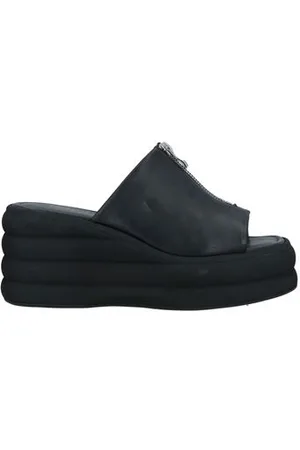 Emanuélle vee FOOTWEAR - Sandals - on YOOX.com