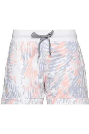 Juvia BOTTOMWEAR - Shorts & Bermuda Shorts - on YOOX.com