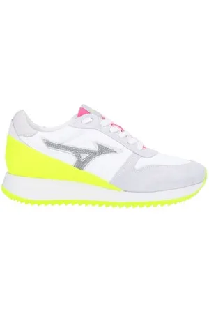 Mizuno FOOTWEAR - Trainers - on YOOX.com