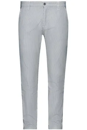 Guess BOTTOMWEAR - Trousers - on YOOX.com