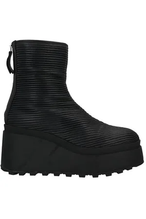 vic matiè FOOTWEAR - Ankle boots - on YOOX.com