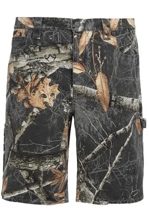 Guess BOTTOMWEAR - Shorts & Bermuda Shorts - on YOOX.com