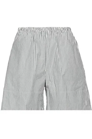 By Malene Birger BOTTOMWEAR - Shorts & Bermuda Shorts - on YOOX.com