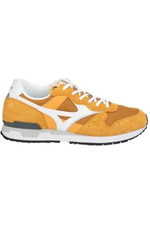 Mizuno FOOTWEAR - Trainers - on YOOX.com
