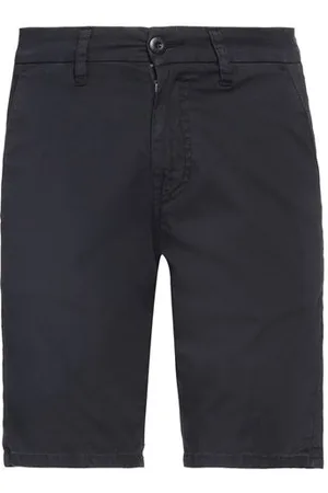 Guess BOTTOMWEAR - Shorts & Bermuda Shorts - on YOOX.com