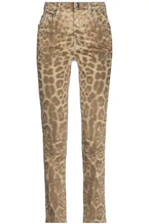 Burberry BOTTOMWEAR - Jeans - on YOOX.com