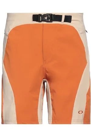 Oakley BOTTOMWEAR - Shorts & Bermuda Shorts - on YOOX.com