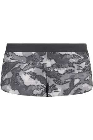 Reebok BOTTOMWEAR - Shorts & Bermuda Shorts - on YOOX.com