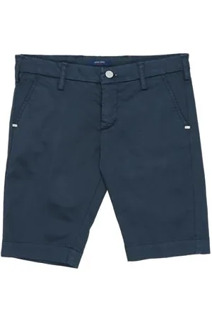 Entre Amis BOTTOMWEAR - Shorts & Bermuda Shorts - on YOOX.com