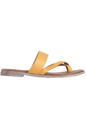 Bueno FOOTWEAR - Thong sandals - on YOOX.com