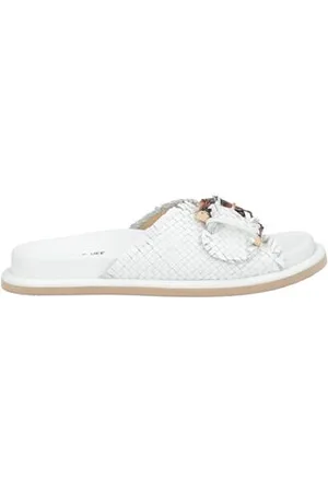 Emanuélle vee FOOTWEAR - Sandals - on YOOX.com