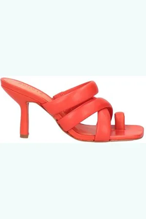 Schutz FOOTWEAR - Thong sandals - on YOOX.com