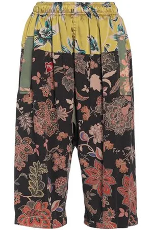 Vivienne Westwood BOTTOMWEAR - Shorts & Bermuda Shorts - on YOOX.com