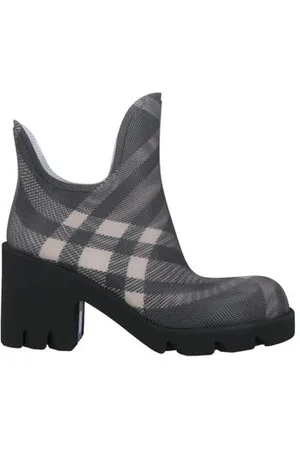 Burberry FOOTWEAR - Ankle boots - on YOOX.com