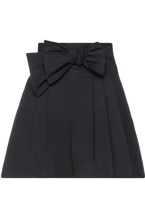 Moschino BOTTOMWEAR - Shorts & Bermuda Shorts - on YOOX.com